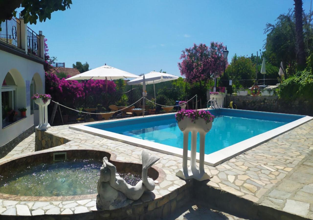 Hotel Bellavista San Bartolomeo Al Mare Zewnętrze zdjęcie