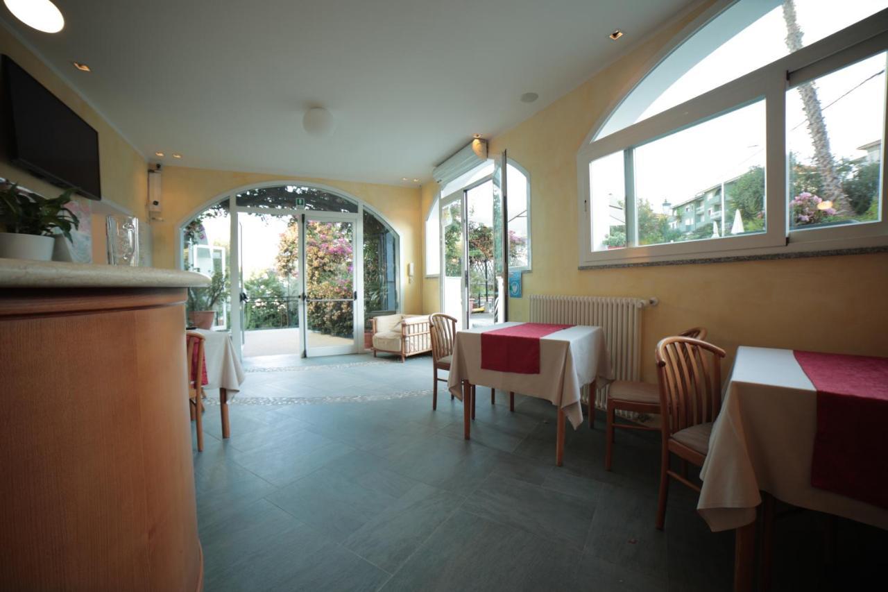 Hotel Bellavista San Bartolomeo Al Mare Zewnętrze zdjęcie