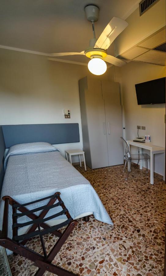 Hotel Bellavista San Bartolomeo Al Mare Zewnętrze zdjęcie