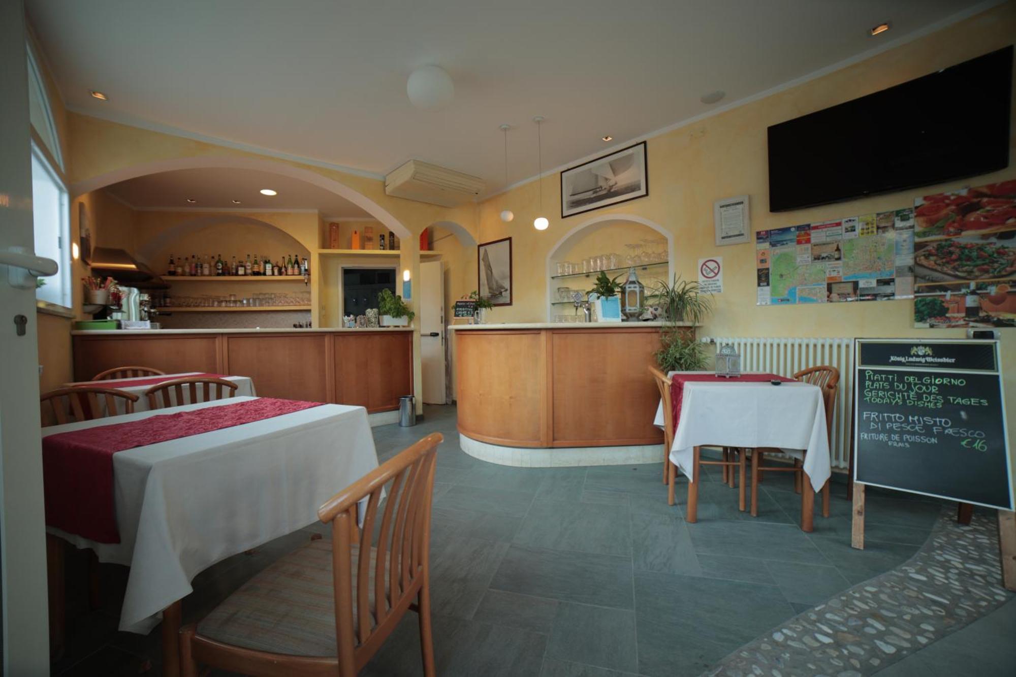 Hotel Bellavista San Bartolomeo Al Mare Zewnętrze zdjęcie