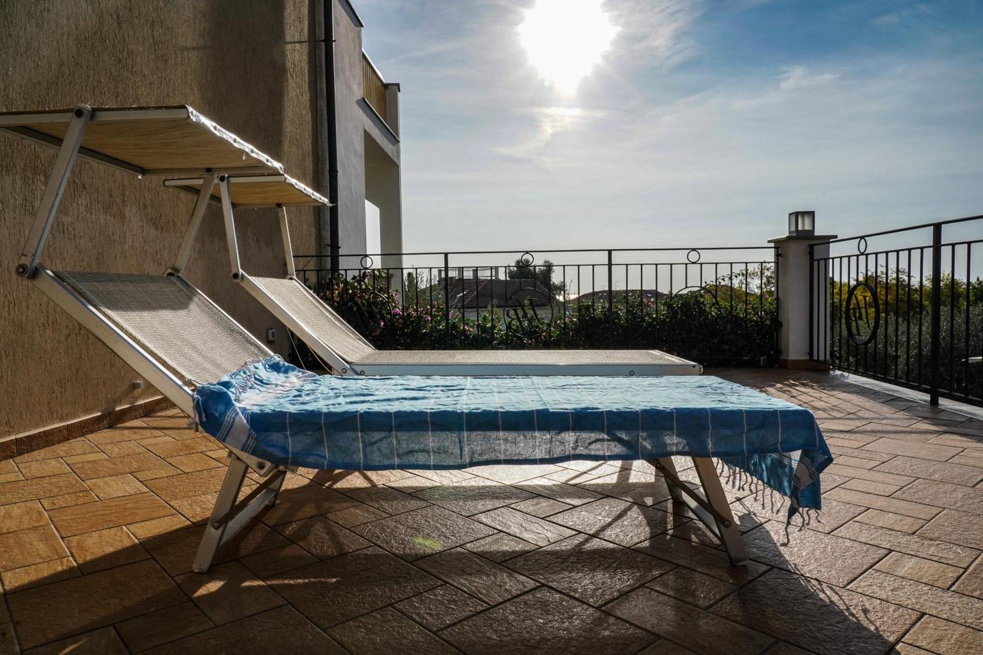 Hotel Bellavista San Bartolomeo Al Mare Zewnętrze zdjęcie